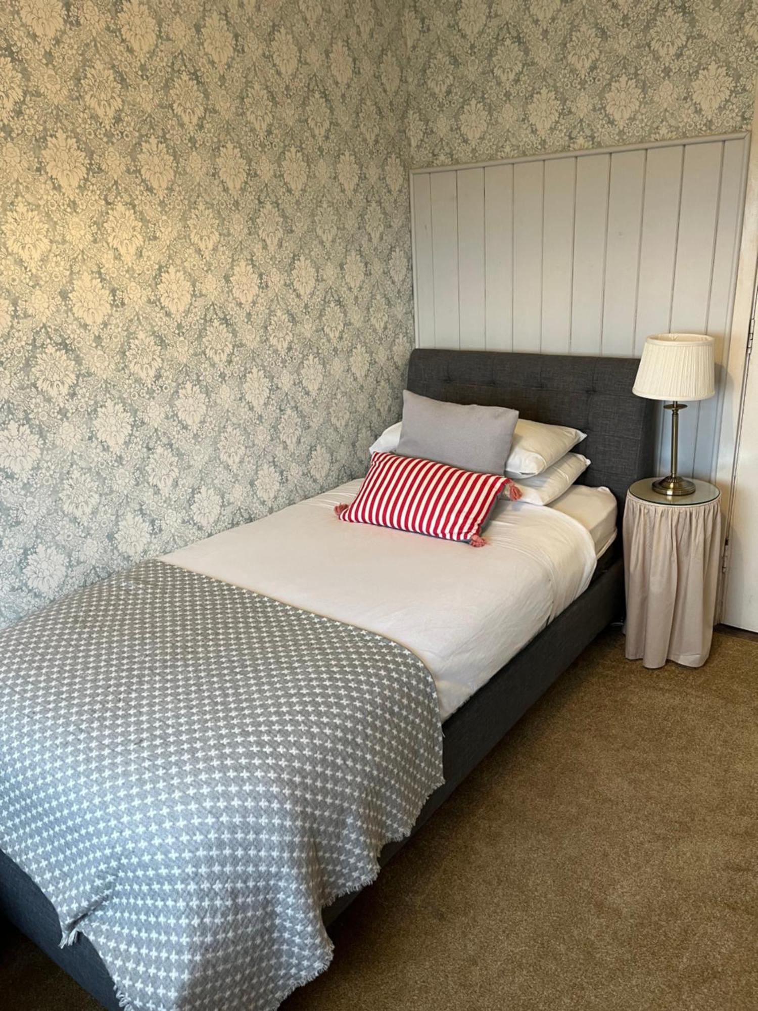 Overdale Motel Lisburn Eksteriør billede